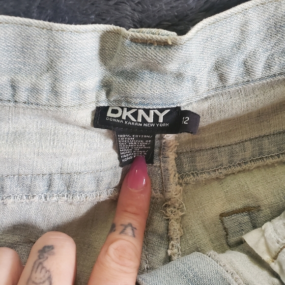 DKNY Embroidered Floral Flare Jeans - Picture 2 of 4